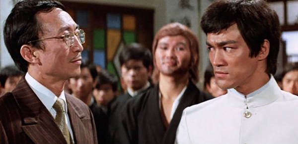fist-of-fury-movie-review-bruce-lee-taunted